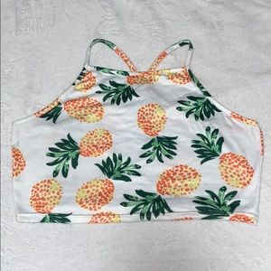 Crop top w/pineapples